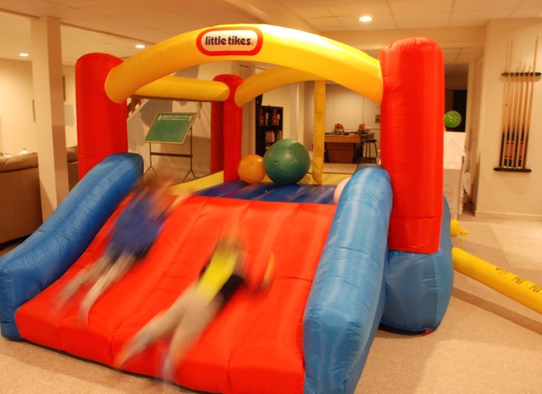 bounce house with slide little tikes